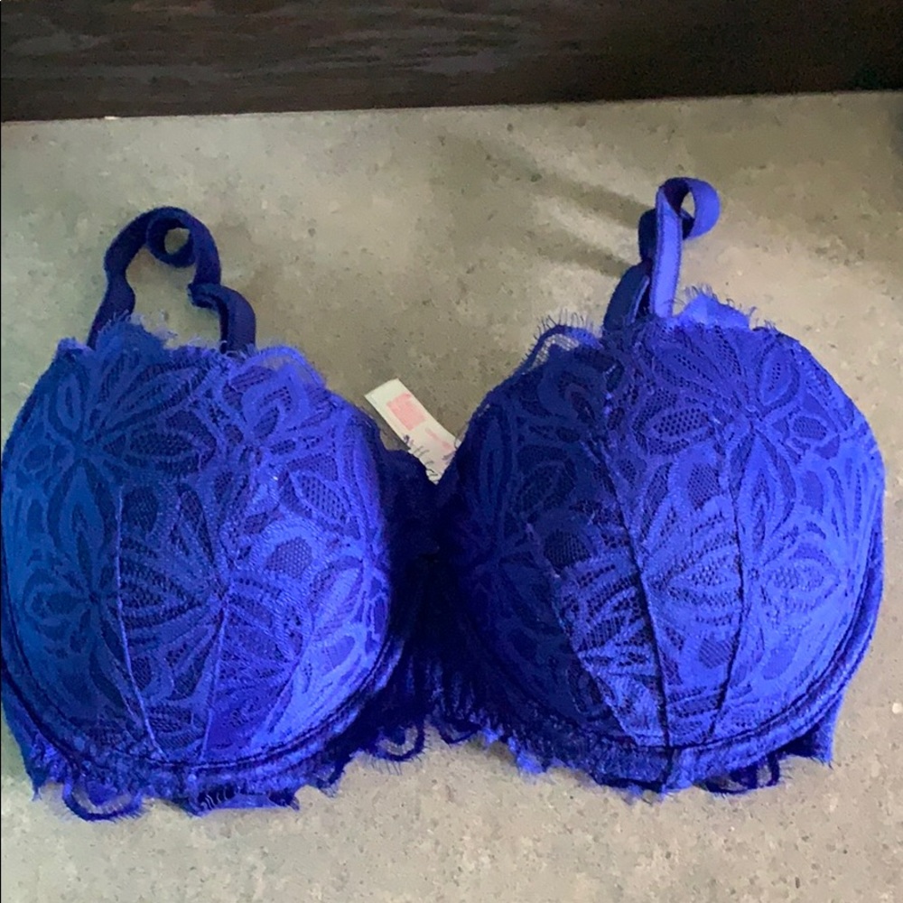 Blue VS bra